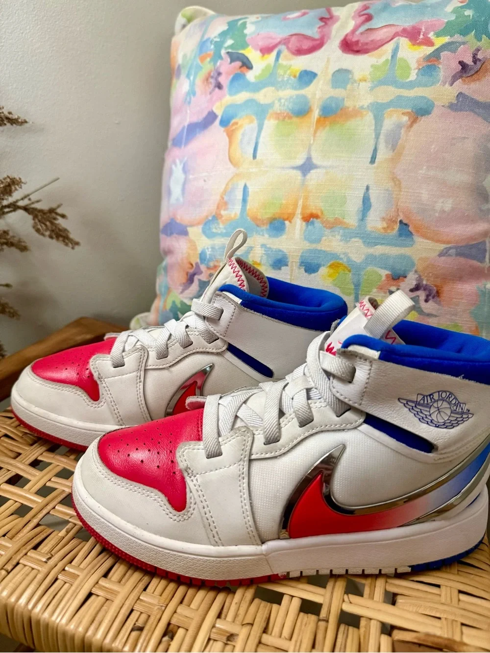 Nike Kids High-Top Sneakers in White, Red & Blue